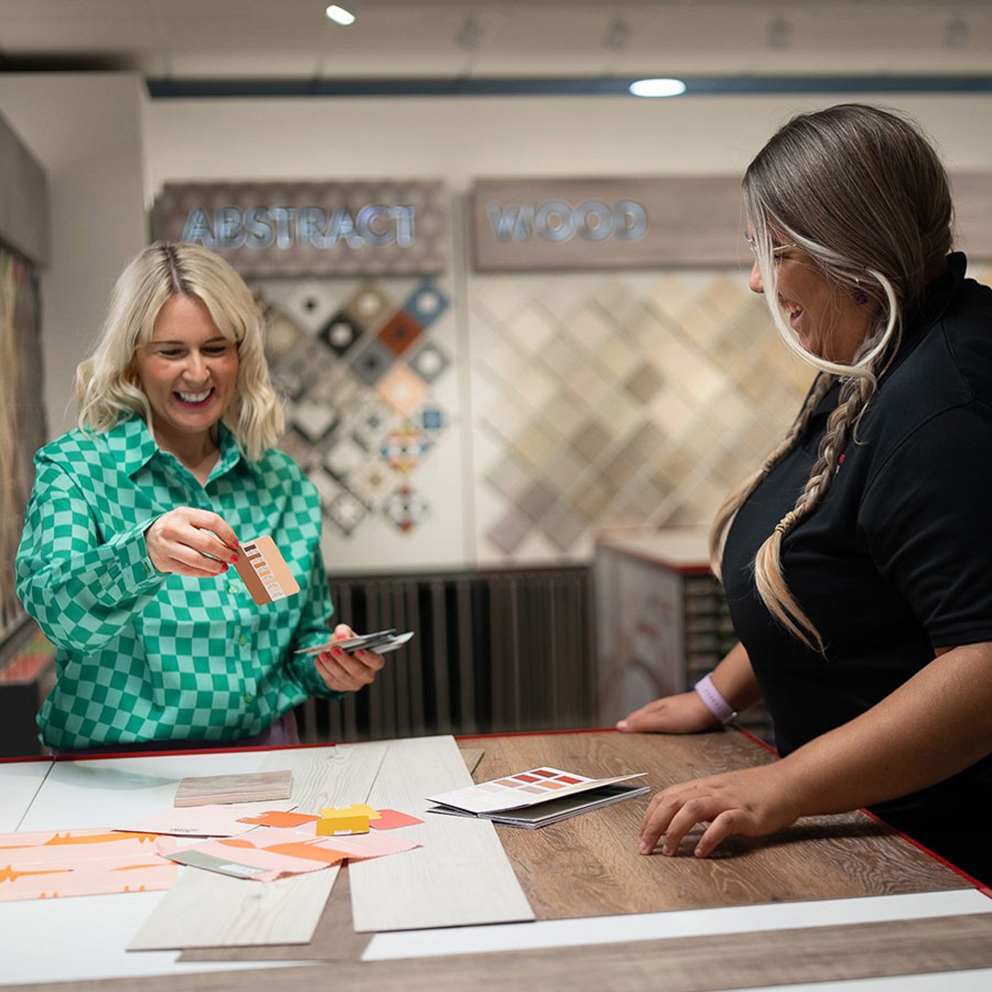 Karndean employee doing consultation