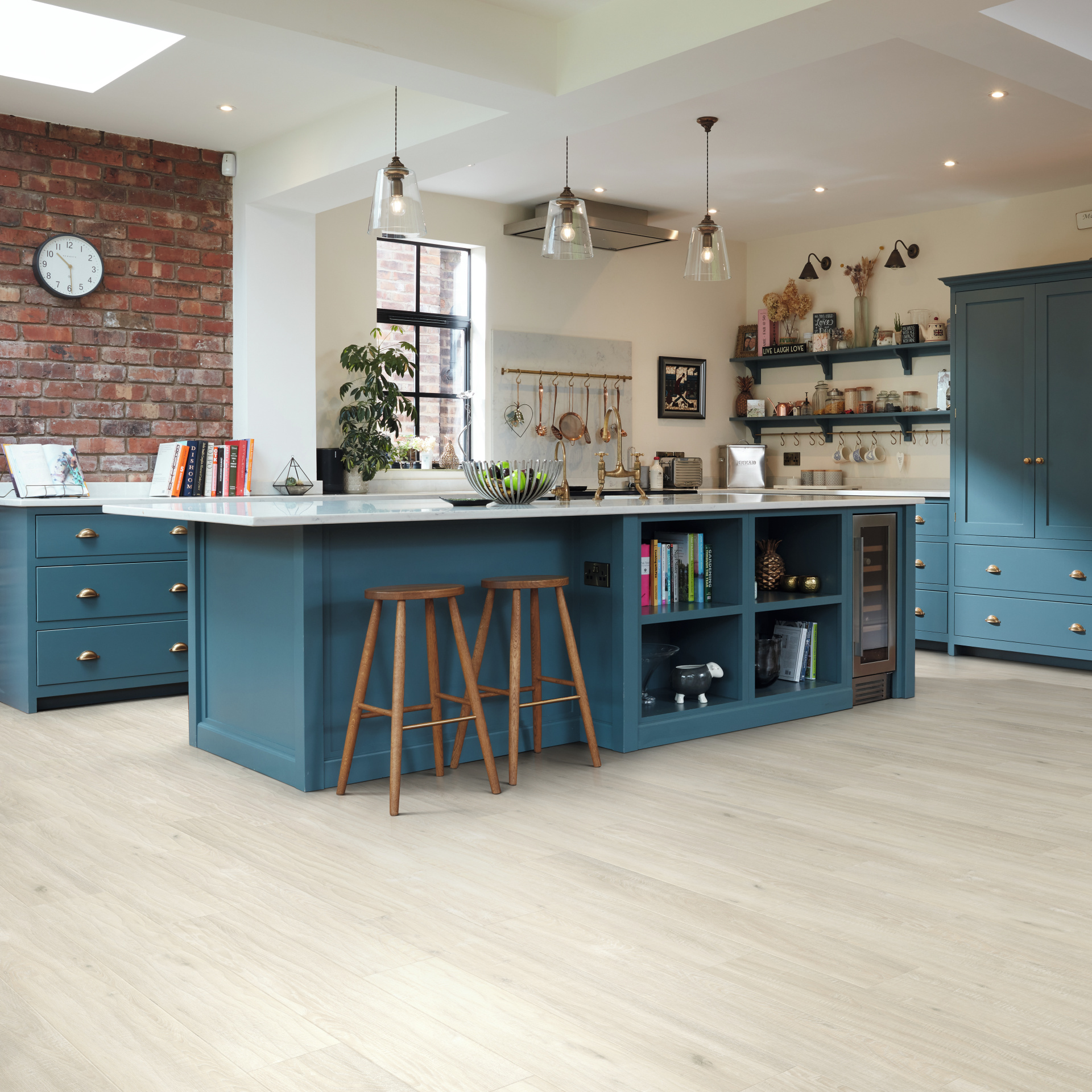 Image of flooring product Cotton Oak AKP-RL38